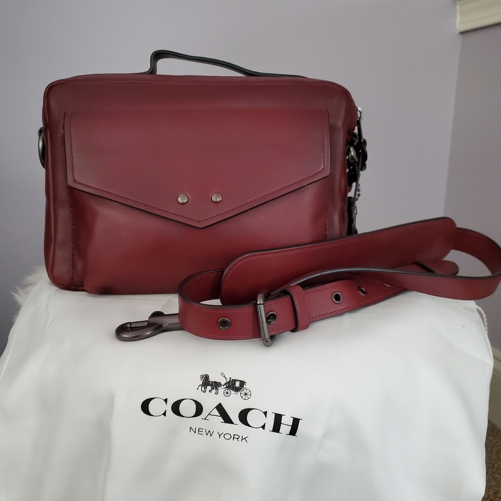 Coach Jaxson 28 in Wine